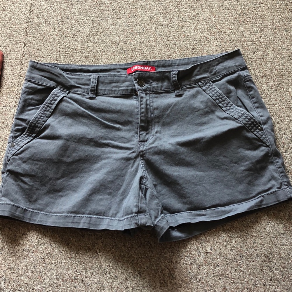 Unionbay khaki shorts
